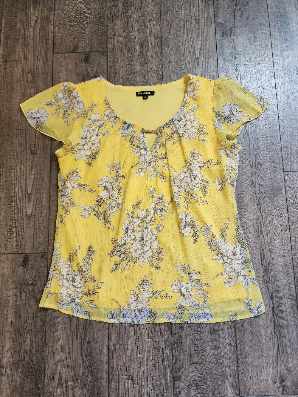 Sara Michelle Womens Size S  Blouse Yellow Floral Flutter Short-Sleeve Keyhole